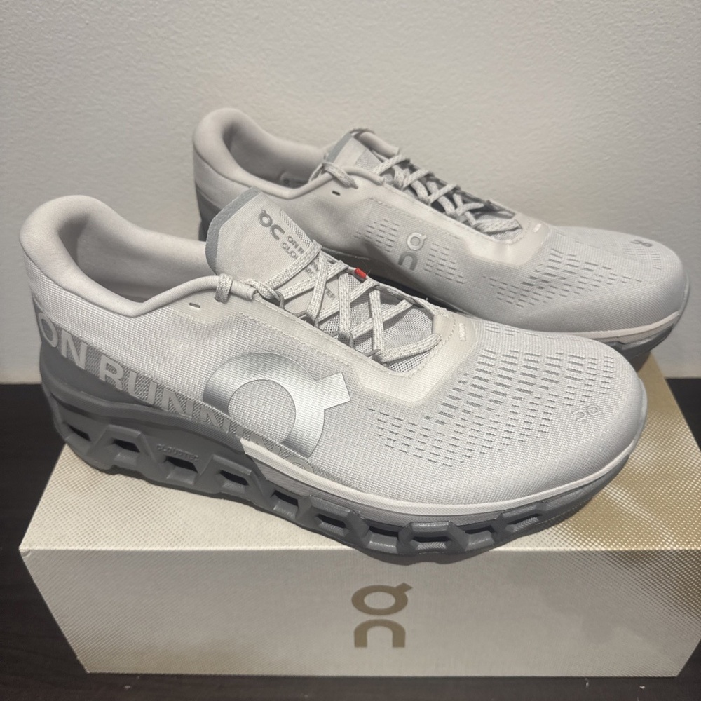 Men's On Cloudmonster 2 Running Shoes, Size 12 Frost/Rock NEW in box!